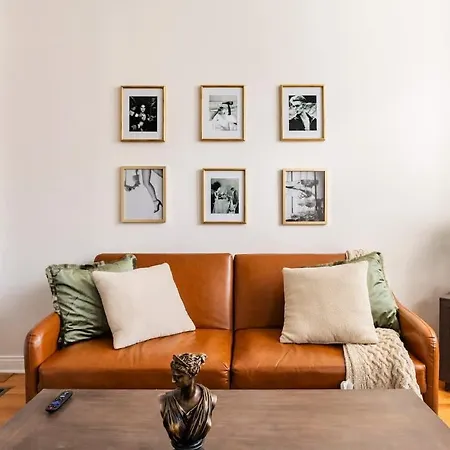 Cozy 2 Bedroom 1 Ba Flat Just 10 Mins From Downtown